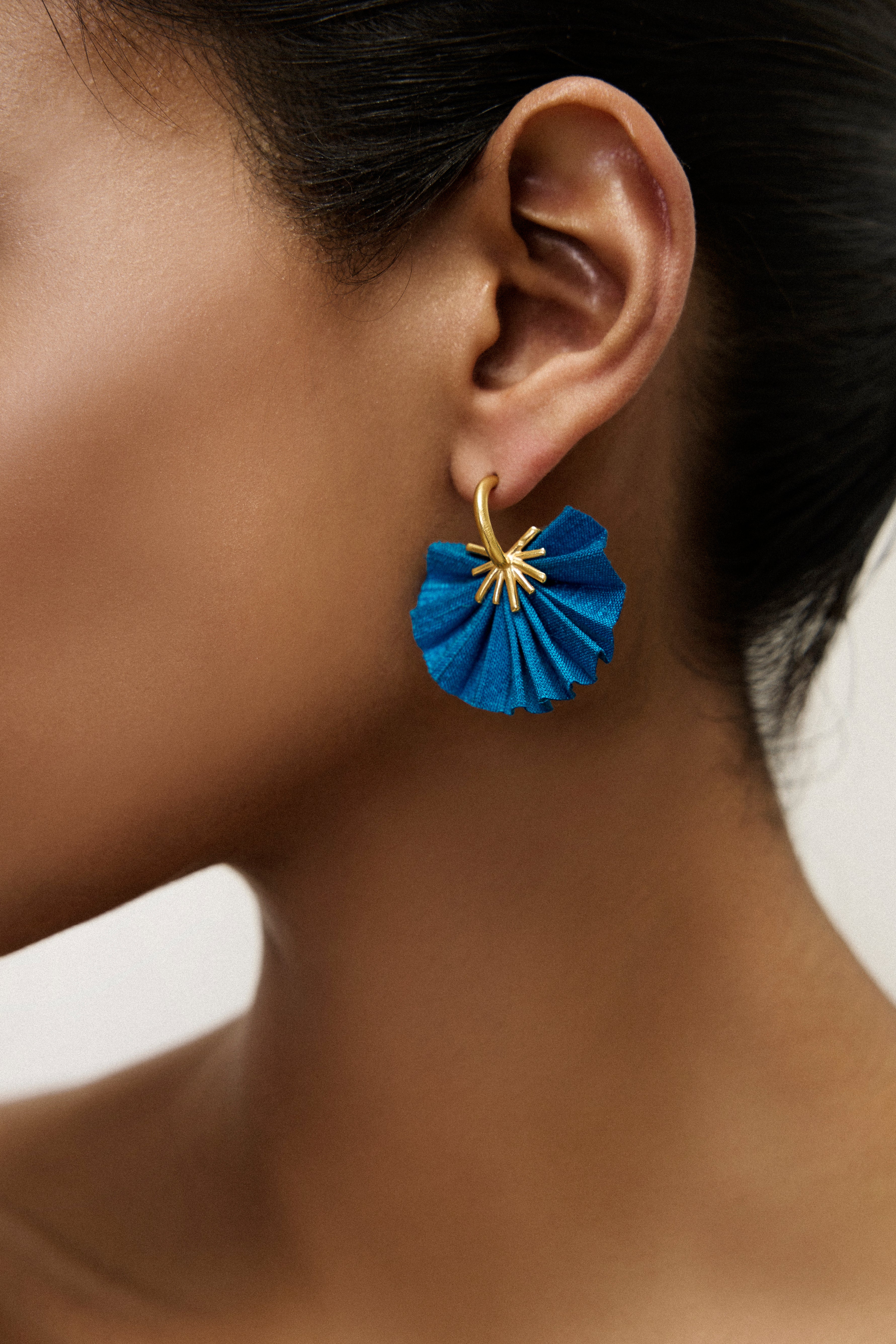 Sparkle Fan Hoops | Cobalt Blue