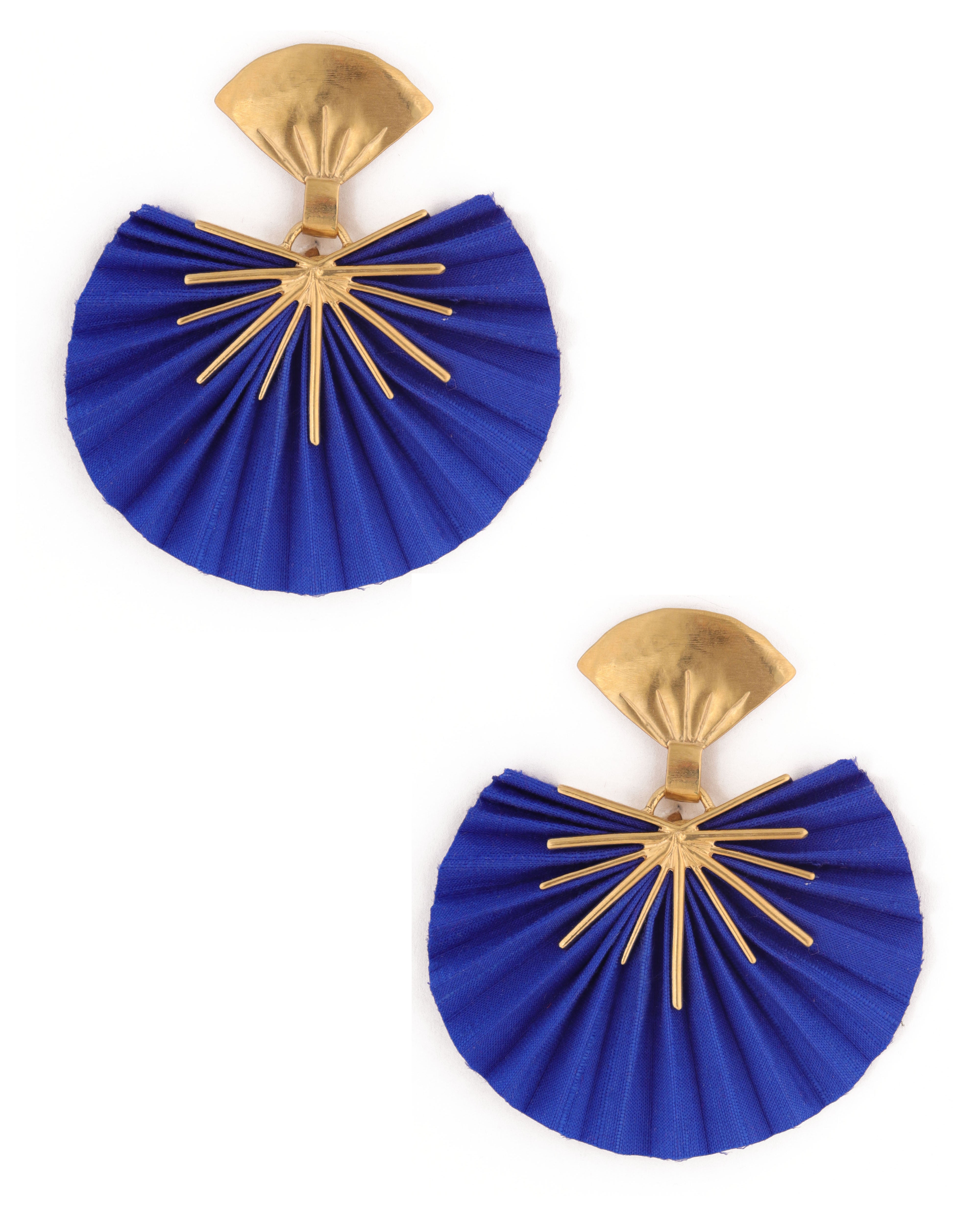 Sparkle Fan Earrings | Blue