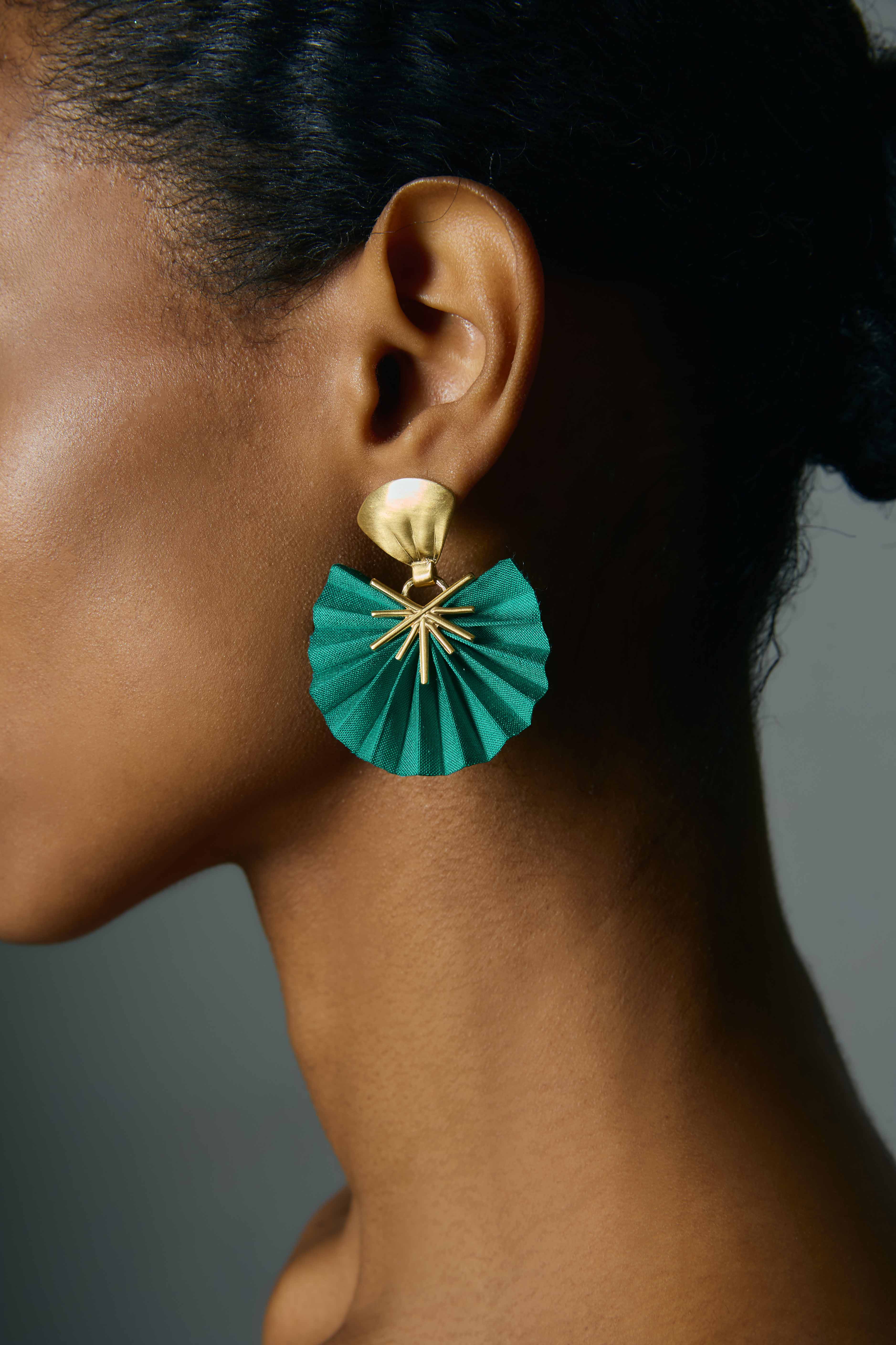 Mini Sparkle Fan Earrings | Mint