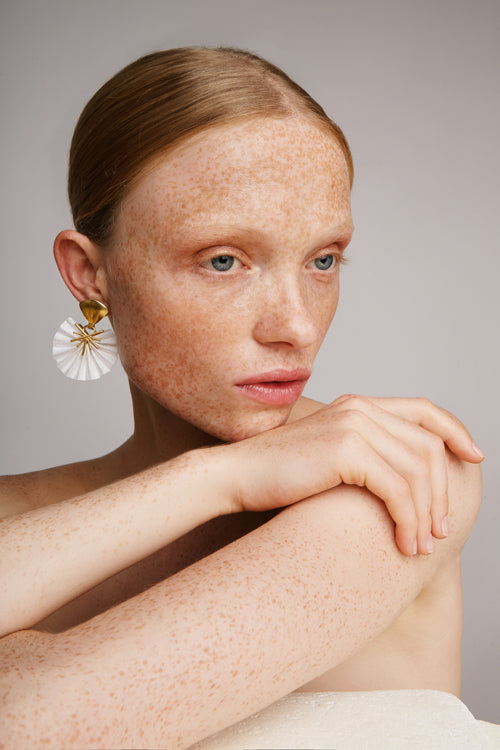 Mini Sparkle Fan Earrings | White