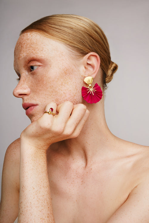 Mini Sparkle Fan Earrings | Fuchsia